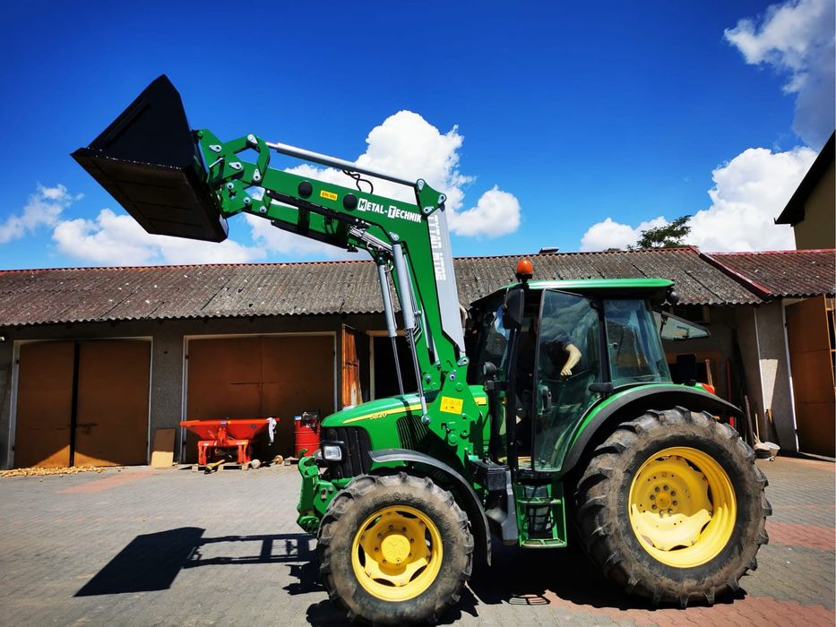 Incarcator frontal tractor