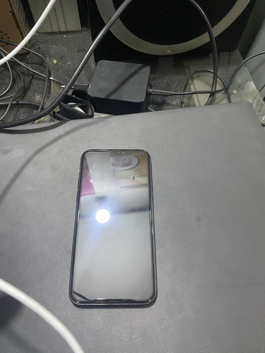 Iphone 11 pro sotiladi