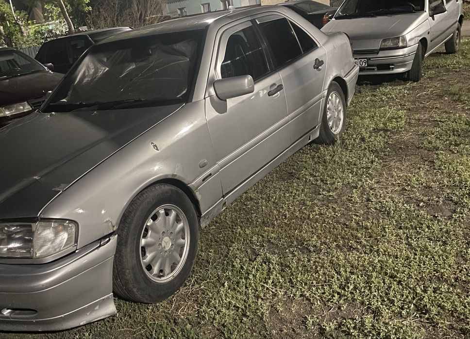 Титанки на мерседес вместе с шинами