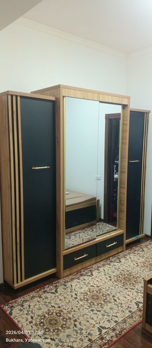 Продам спальный гарнитур.