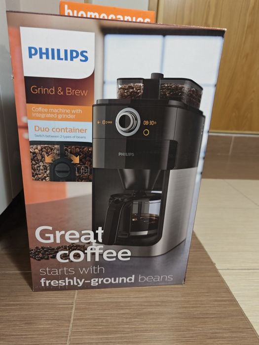 Нова полуавтоматична Philips Grind & Brew HD7769/00, 1000W