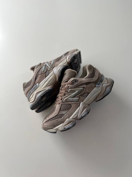 New Balance 9060 - Mushroom