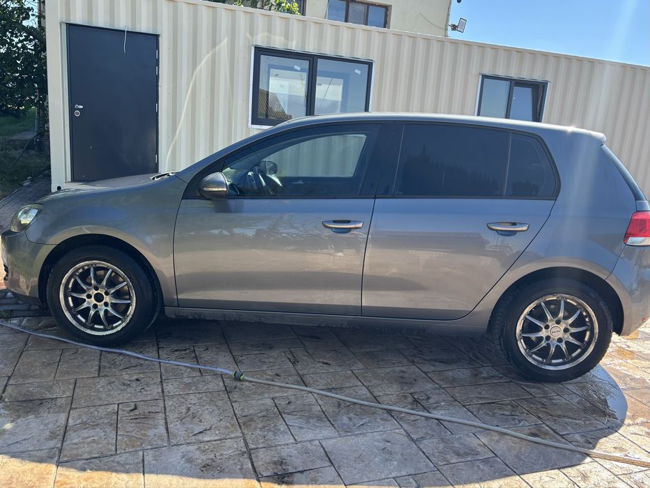 VOLKSWAGEN Golf 2010 — imagine 4
