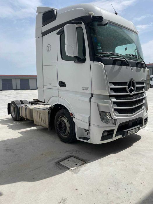 Mercedes Actros 1844