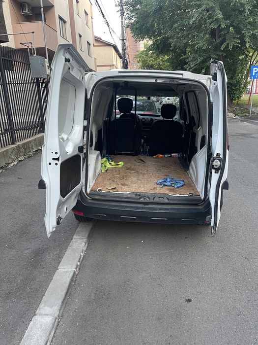 Transport pentru mutari mici Bucuresti - duba proprie