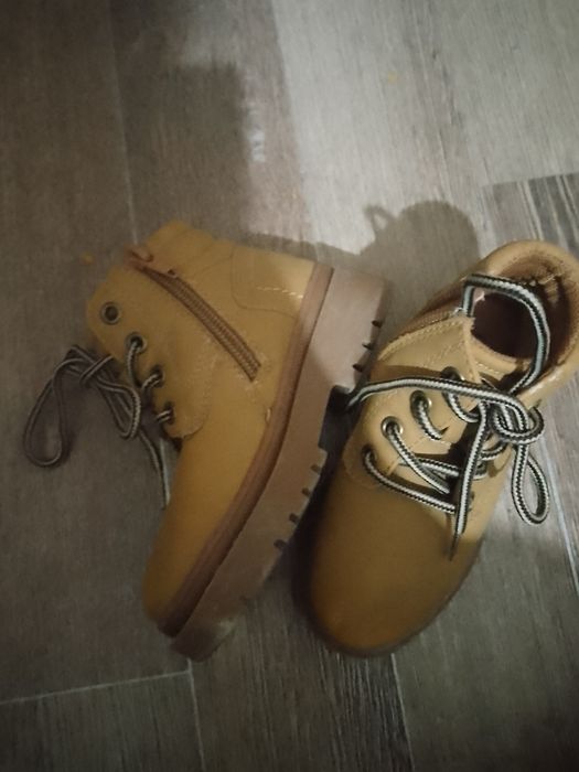 Продам ботинки фирмы Primark