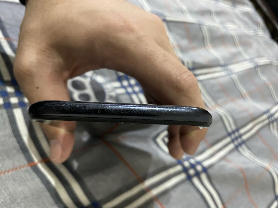 Самсунг а50 64гб