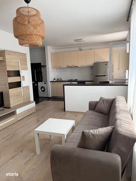 Apartament cu 2 camere, 50 mp, balcon, zona Stadionului — fotografia 1