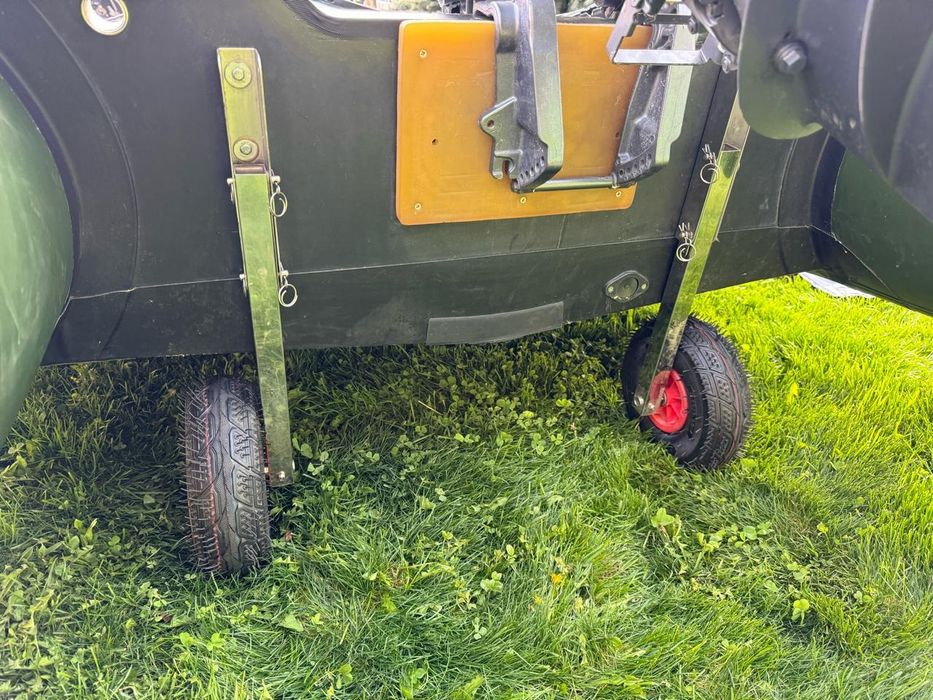 Лодка Quicksilver с мотором Yamaha 25 Enduro