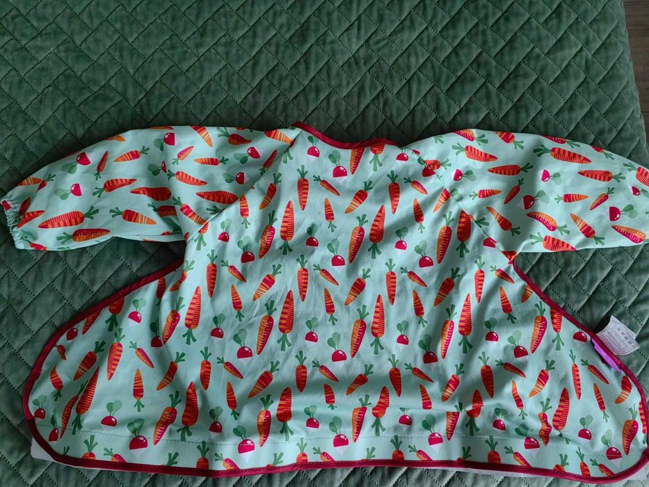 Система за хранене Tidy Tot лигавник с велкро и кръгла база