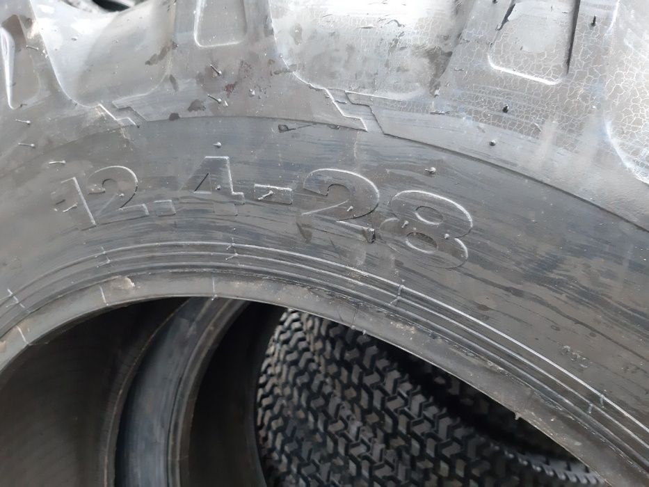 Cauciucuri noi 12.4-28 de U-445 cu 8pr livrare rapida pana acasa