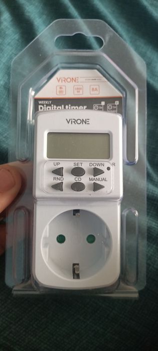 Vând timer digital
