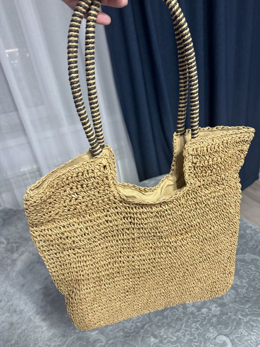 Новые трендовые сумки плетенка