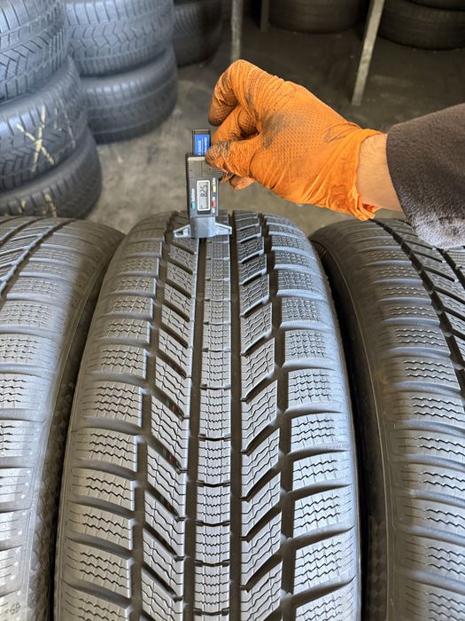 4 anvelope iarna ca NOI , 235/50/20 , Continental , DOT 2024 , 8 mm !