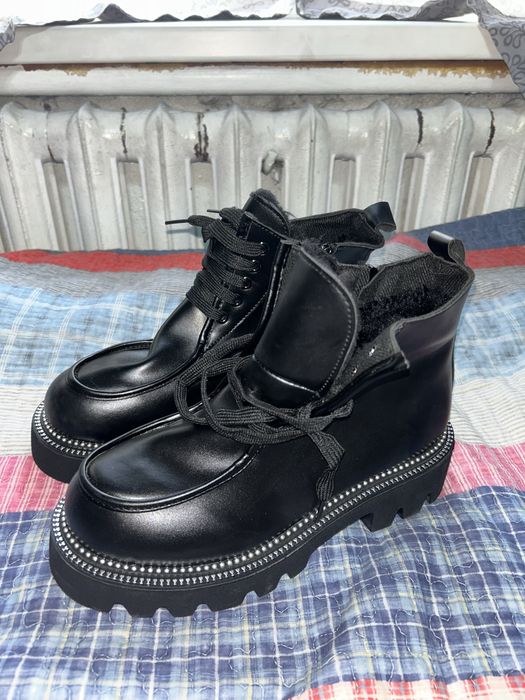 Женская зимняя обувь с мехом (40-41 размер)