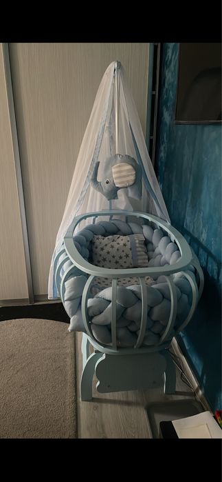 Pătuț bebelus cu balanosar