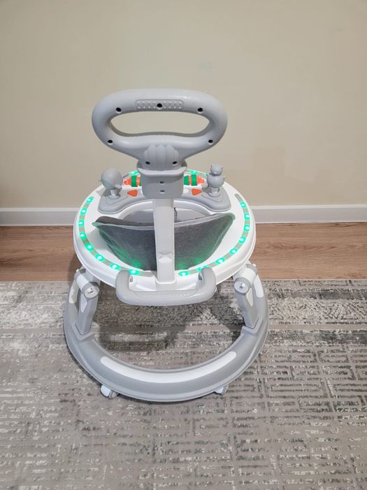 Продаются ходунки серого цвета.