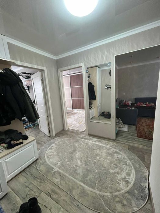 Продам трехкомнатную КЖБИ