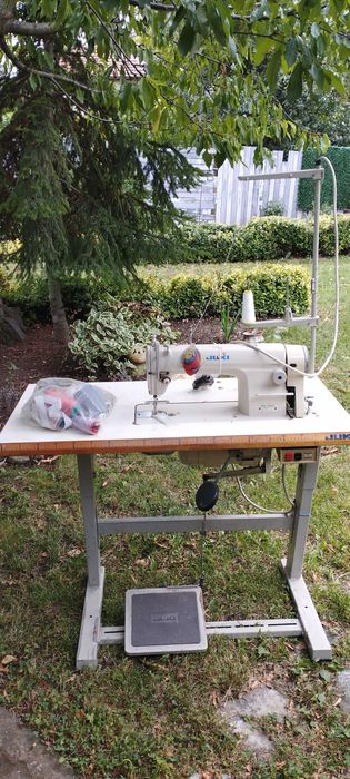 Шевна машина Yuki