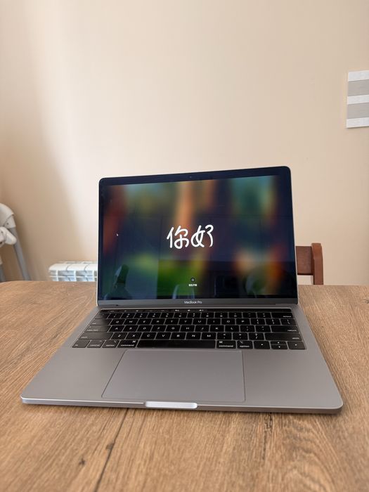 MacBook Pro 13” 2019 Intel Core i5 Quad-Core 1.4 8GB RAM 128GB SSD