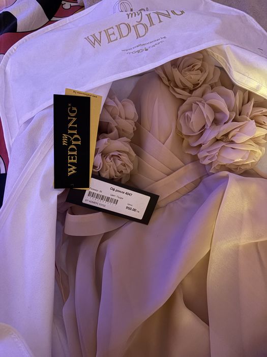 Красива официална рокля-перфектна за повод