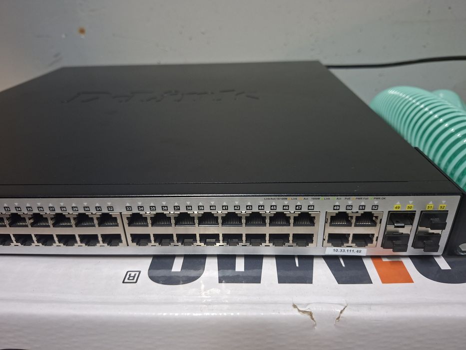 Switch Gugabit D-Link 48 porturi+4xSFP PoE  +370W