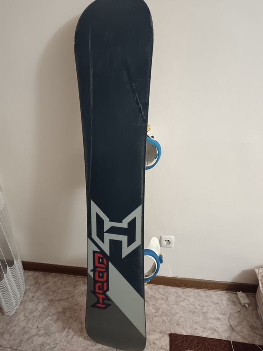 Продаётся сноуборд