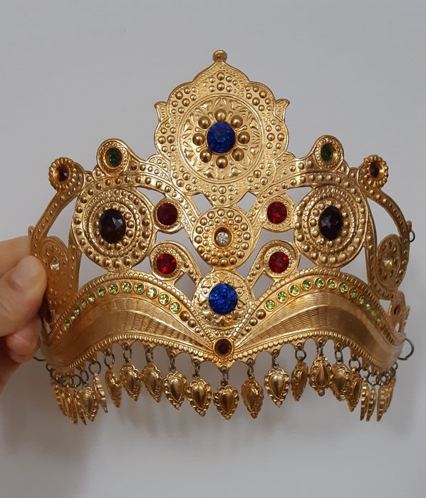 Тилло кош зебигардон