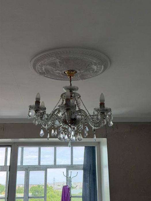 Продам б/у стулья 8шт