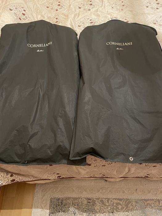 Костюм Corneliani