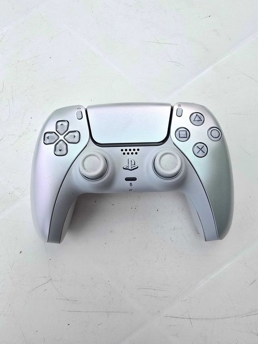 Sony DualSense PS5 – Sterling Silver с кутия