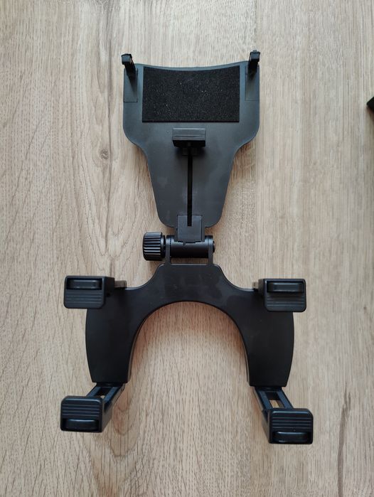 Suport universal de telefon