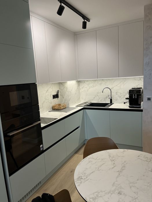 Дава се под наем Двустаен апартамент в к.к. Св.Св. Константин и Елена - 65 кв.м за 1200 € - Снимка #12