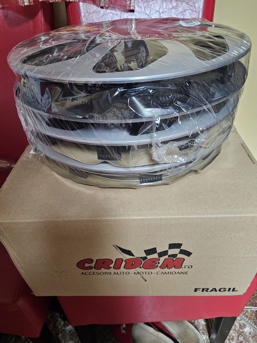 Anvelope iarna 195.65 R15+4 Genți+Capace.