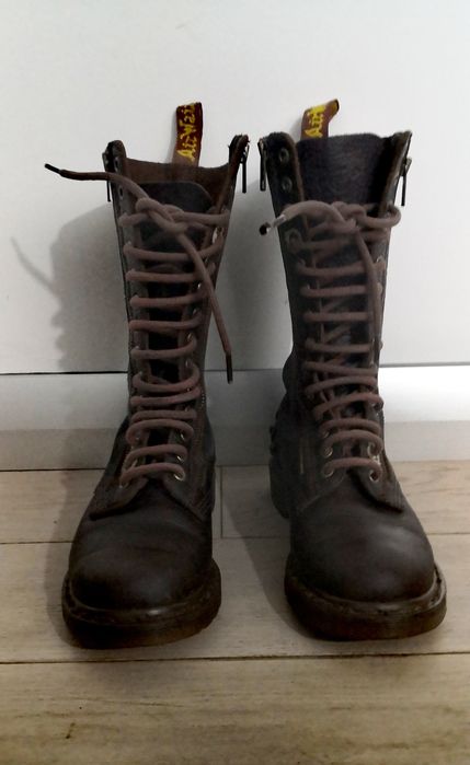 doctor martens boots femei