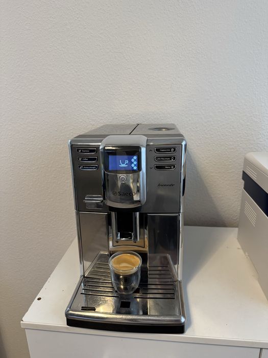 Aparat de cafea/expresor cafea boabe Saeco Incanto Cappucino