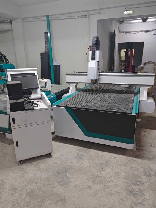 1325 ЧПУ станок.ШПИНДЕЛЬ:5.5 кВ.фрезерно гравировальный.