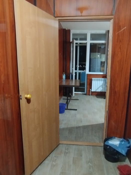 Даром панели для стен, дверь