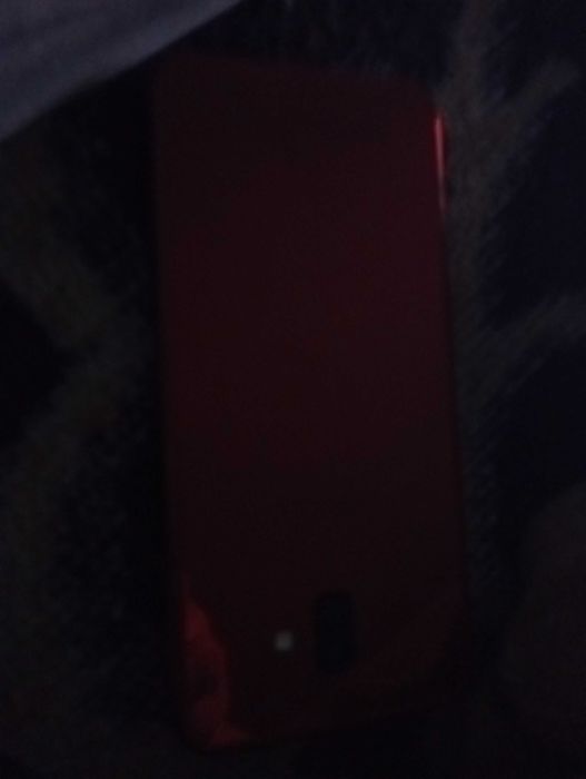 Caut cumpărător de telefoane vechi