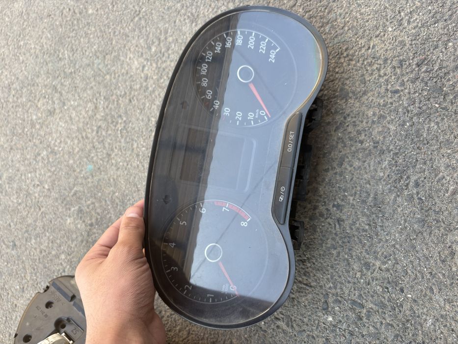 Продам щитки на бмв и поло