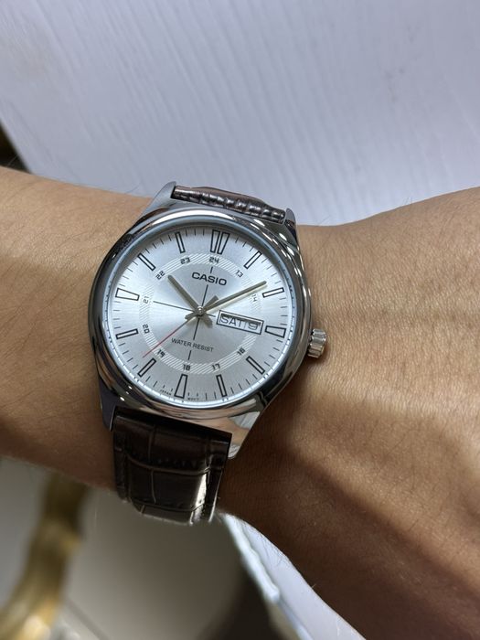 Casio MTP-V006L-7C — стильные классические часы | Новые