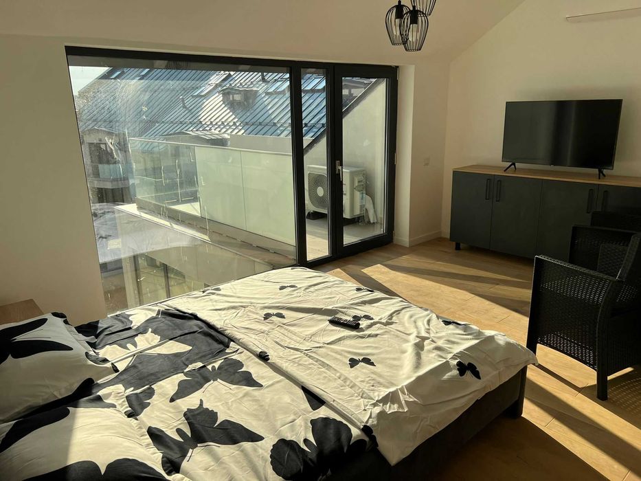 Apartament două camere de închiriat în București (zona Unirii)