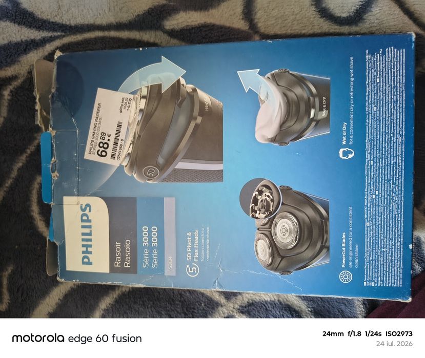 Vând aparat de ras electric Philips Series 3000 (model S3134
