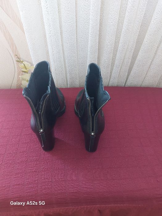 Боти 40 номер нови