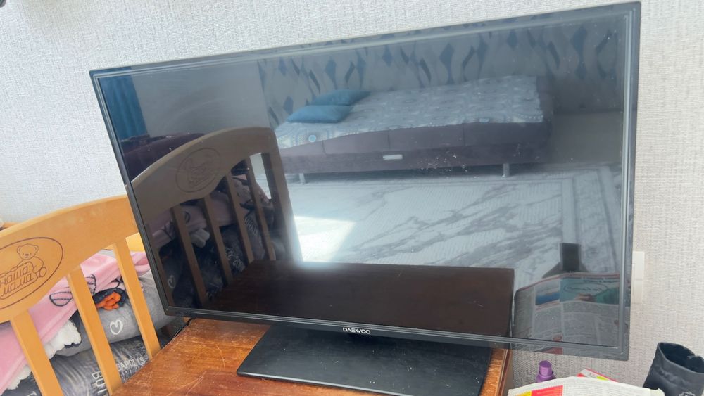 Продам телевизор