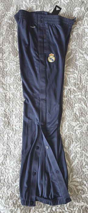 Оригинално долнище Adidas Real Madrid размер L