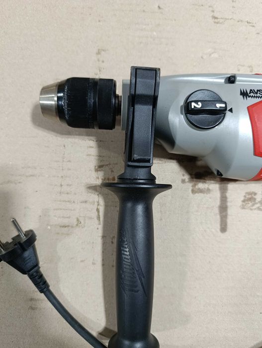 Mașină de găurit cu percuție Milwaukee PD2E 24 R – NOU