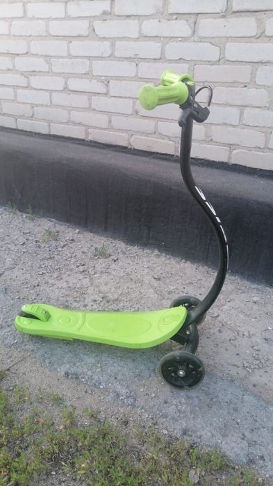 Продам детский самокат
