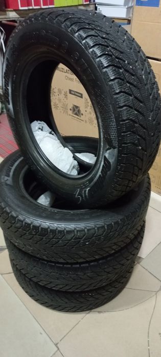 Резина зимняя 225 65 r17