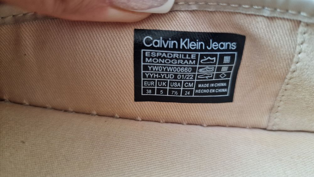 Кецове и еспадрили Calvin klein